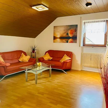 Gemuetliche 3,5 Zimmer Ruhige Lage Apartment *