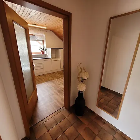 Gemuetliche 3,5 Zimmer Ruhige Lage Apartment *